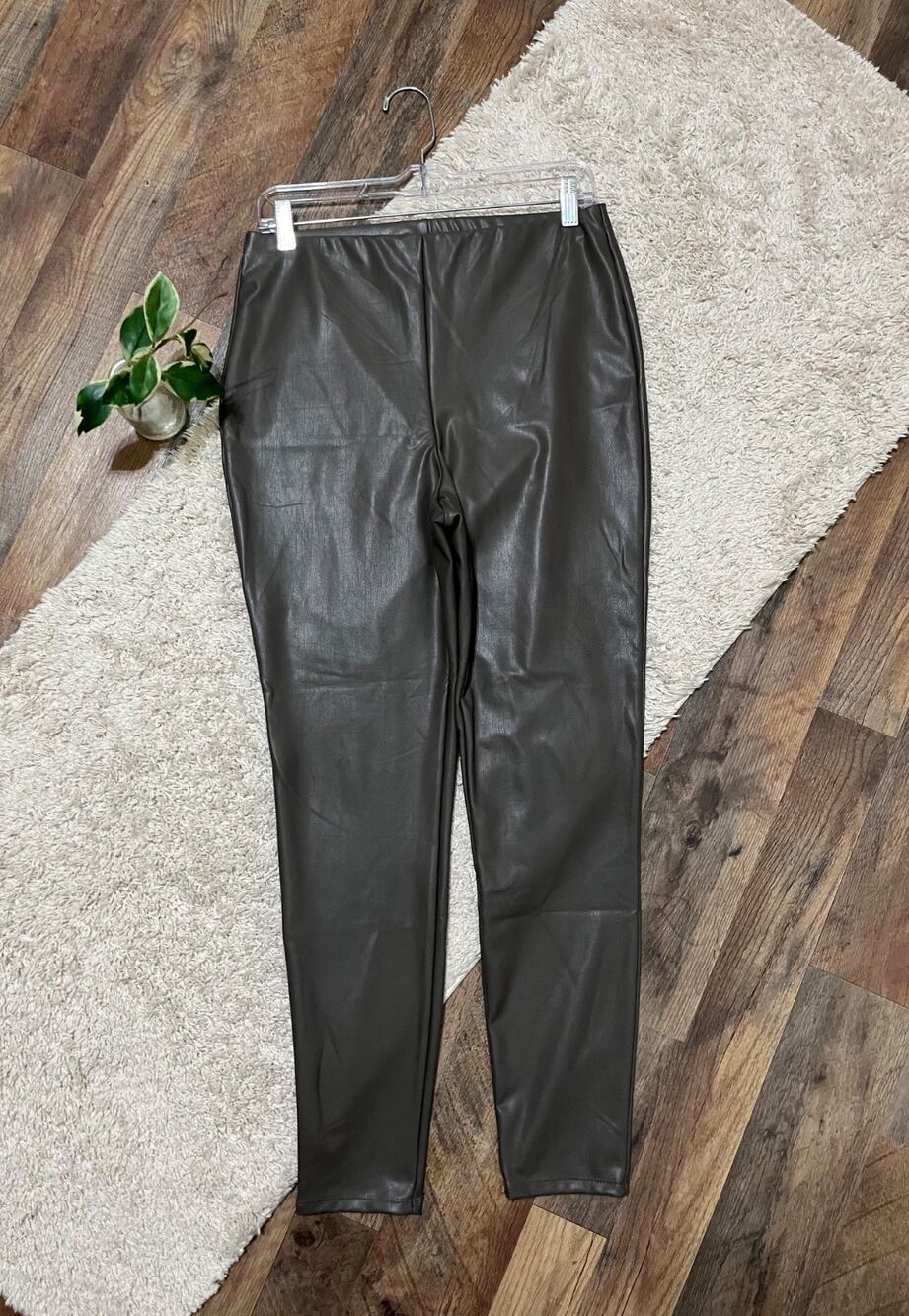 Express Size Medium Gray Faux Leather High-Rise Leggings